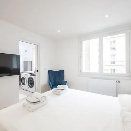Appartement Rollin - Beautiful Renovated Flat In The Heart Of