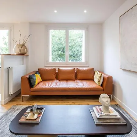 Apartment Rollin - Beautiful Renovated Flat In The Heart Of Paris