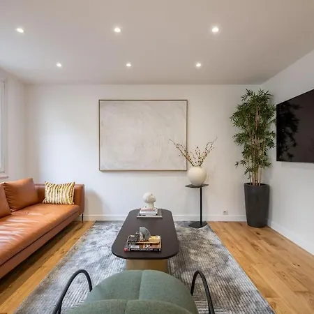 Rollin - Beautiful Renovated Flat In The Heart Of