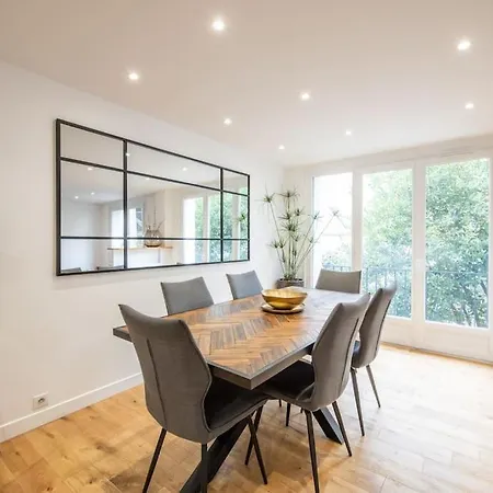 Appartement Rollin - Beautiful Renovated Flat In The Heart Of *