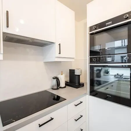Rollin - Beautiful Renovated Flat In The Heart Of Appartement *